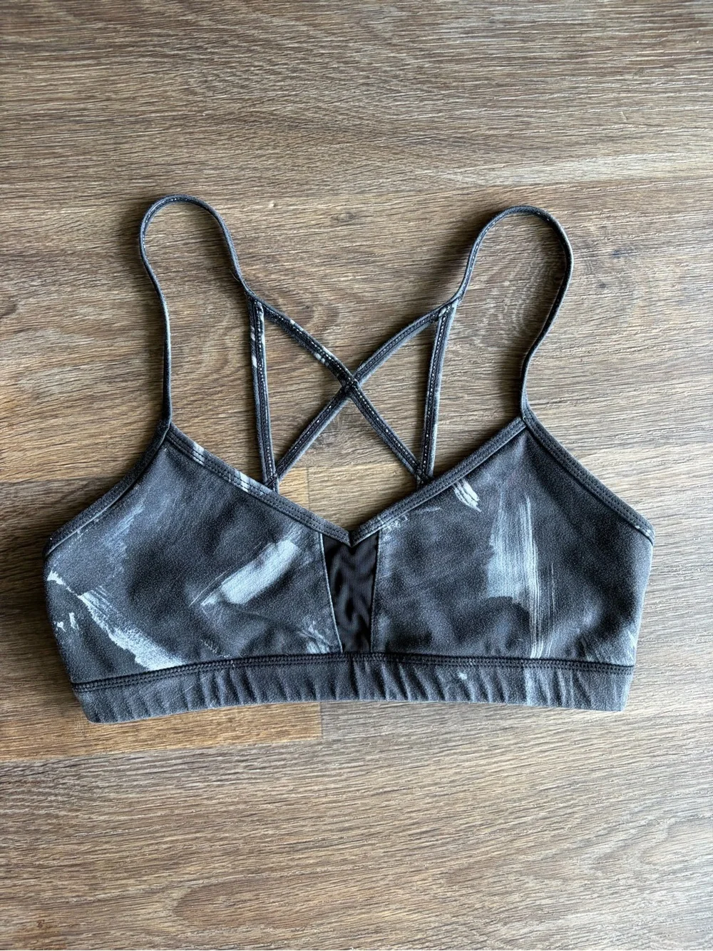 Alo Yoga Strappy Sports Bra Small Black Gray Marble Print Athleisure Yoga